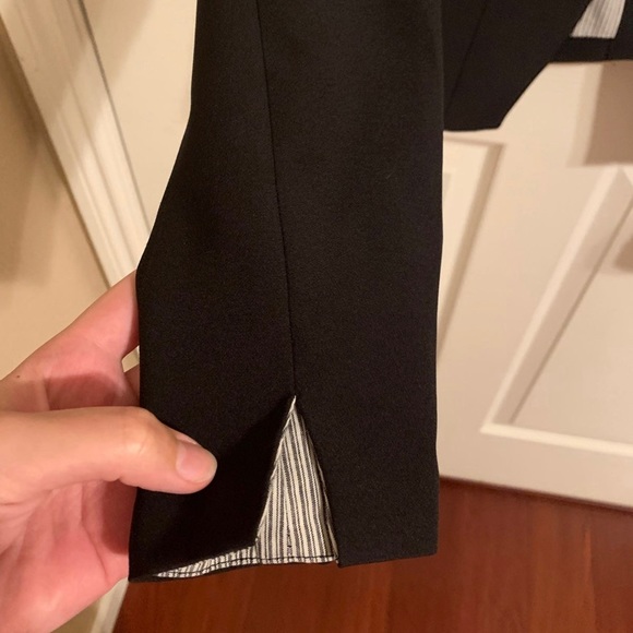 Blazer - Picture 4 of 7